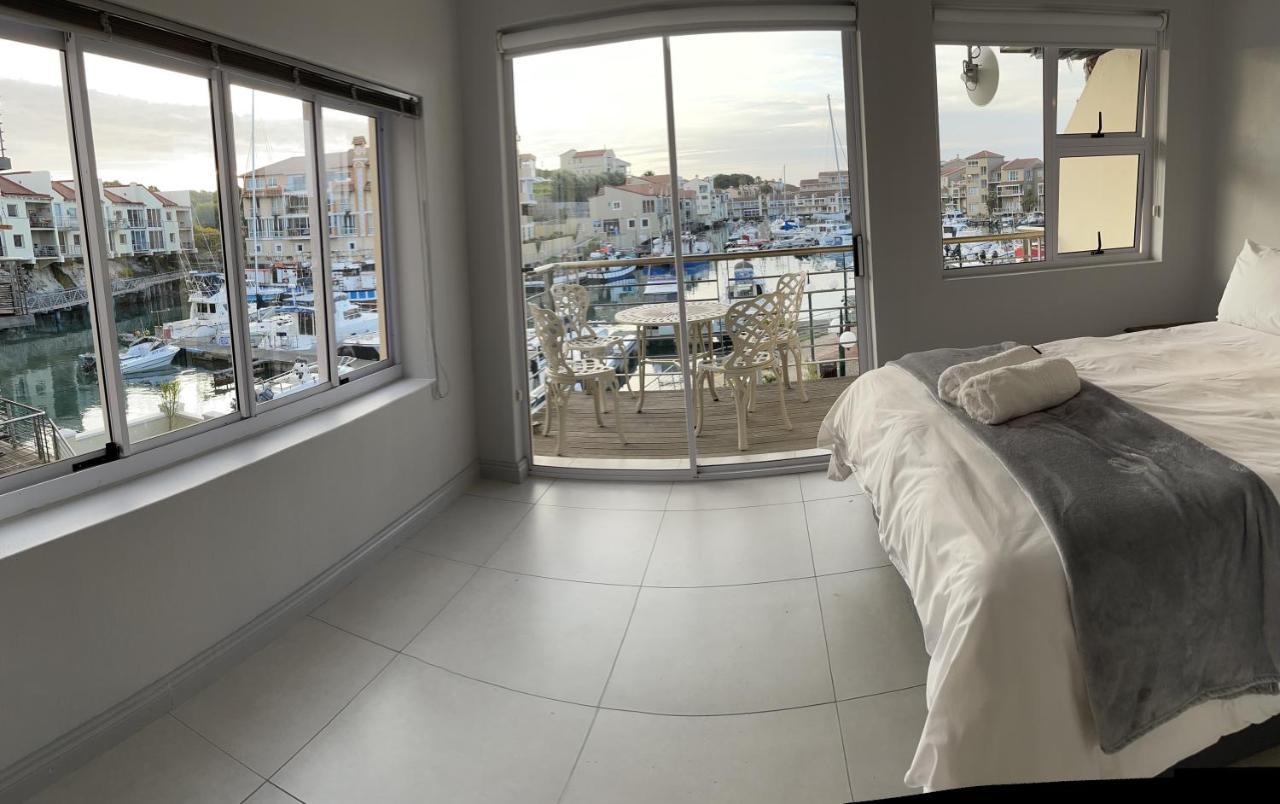 Ships Bell At Port St Francis Apartment เซนต์ฟรานซิสเบย์ ภายนอก รูปภาพ